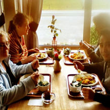 vegetarian-food-buddhist-center