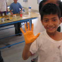 flower-hands-orphanage-nepal-carmen
