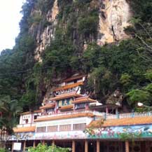rock-temple-malaysia