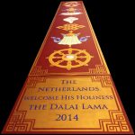 painting-for-dalai-lama-carmen-mensink